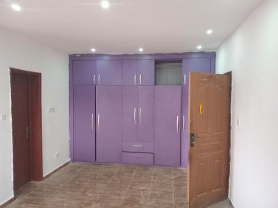 Spacious Well Renovated 3 Bedroom Apartment Upstairs Plus Bq, in an Estate Off Fatai Ariebeke Street, Lekki Phase 1, Lekki, Lagos, Flat / Apartment for Rent