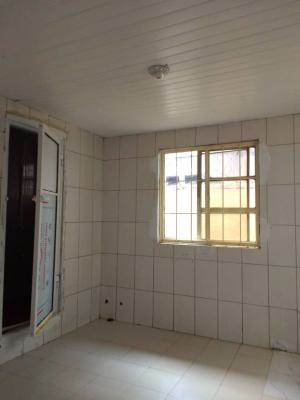 Spacious Room, Shared Only Kitchen, Bakare Estate, Lekki, Lagos, Self Contain (single Rooms) for Rent
