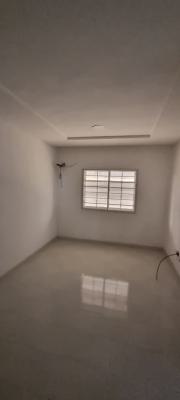 2brm Terrace in a Portable and Secured Estate, Off Beunevista Rd Lafiaji Lekki, Lekki, Lagos, Flat / Apartment for Sale