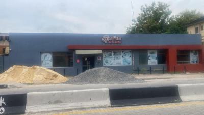 Structure on Full Plot of Land, Akoka, Yaba, Lagos, Restaurant / Bar for Sale