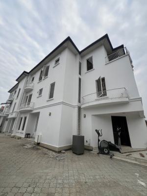 Spacious 2 Bedroom Penthouse Available, Lekki Phase 1, Lekki Phase 1, Lekki, Lagos, Flat / Apartment for Rent