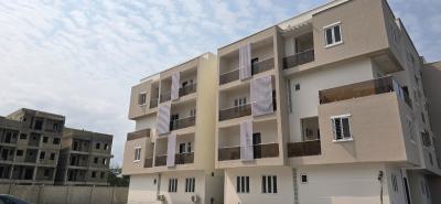 Large Size 1 Bedroom Upper Floor Flat in a Well Built Apartment Block, Lekki Phase 2, Lekki, Lagos, Flat / Apartment for Rent
