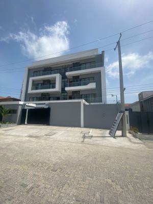 2-3 Bedroom Flat Wit Bq, Lekki Phase 1, Lekki, Lagos, Flat / Apartment for Sale