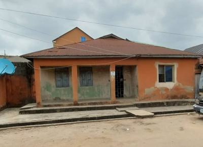 Detached  Tenement Bungalow, Gbagada Area Through Jagun Molu Street., Bariga, Shomolu, Lagos, Detached Bungalow for Sale