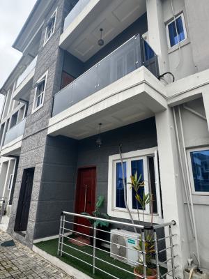 a Super Clean and Spacious 3 Bedroom Apartment(upstair), By Victory Pack Estate, Osapa, Lekki, Lagos, Flat / Apartment for Rent
