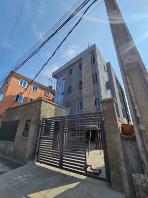 2 Bedroom Apartments, Surulere, Lagos, Flat / Apartment for Sale