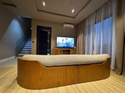 Our New Two Bedroom Apartment with Bathtub,ps5 & Swimming Pool., Victoria Island (vi), Lagos, Flat / Apartment Short Let