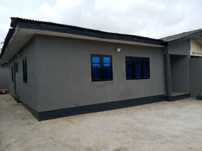 3 Bedroom Semi Detached Bungalow, Jakande, Oke Afa, Isolo, Lagos, Semi-detached Bungalow for Rent
