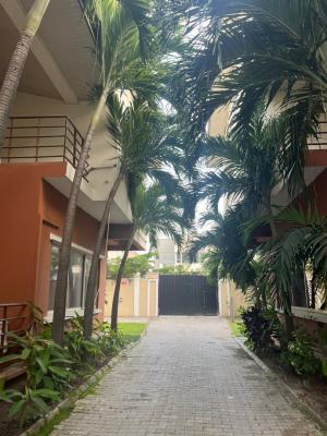 Boys Quarter ( Bq) Room Downstairs with Kitchen Space, Idado Estate, Idado, Lekki, Lagos, Self Contain (single Rooms) for Rent
