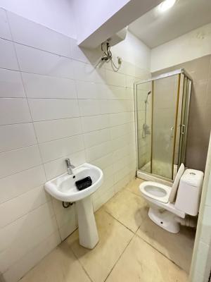 Spacious 2 Bedrooms with Open Plan Kitchen, Emma Abimbola, Off Fola Osibo, Lekki Phase 1, Lekki, Lagos, Flat / Apartment for Rent