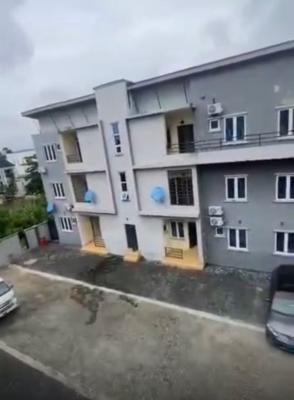 Very Spacious 2 Bedroom Apartment, Distress Sale! Dint Miss It., Ajah, Lagos, Flat / Apartment for Sale