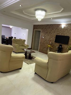 Spacious 3 Bedroom Apartment, Ikeja Gra, Ikeja, Lagos, Flat / Apartment Short Let