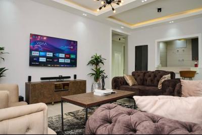 Exquisitely Furnished 1 Bedroom Apartment, Lekki Phase 1, Lekki, Lagos, Flat / Apartment Short Let