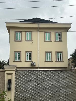 Spacious 3 Bedroom Pentfloor Apartment with Bq., Spacious 3 Bedroom Pentfloor Apartment with Bq., Ikoyi, Lagos, Flat / Apartment for Rent