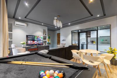 Luxury Two Bedroom with Pool, Gym, Ps5 and Snooker Board, Ikate, Lekki, Lagos, Flat / Apartment Short Let