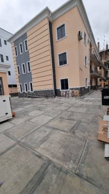 3 Bedroom Apartment in a Secured Estate, Lekki Phase 1, Lekki, Lagos, Flat / Apartment for Rent