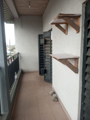 Nice Shop Upstairs Directly Facing The Road, Ado, Ajah, Lagos, Shop for Rent