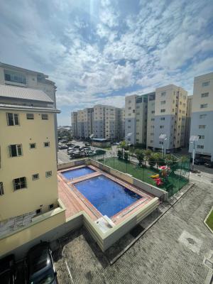 Well Maintained 3-bedroom Apartment with Bq, Primewater Gardens, Lekki Phase 1, Lekki, Lagos, Flat / Apartment for Rent