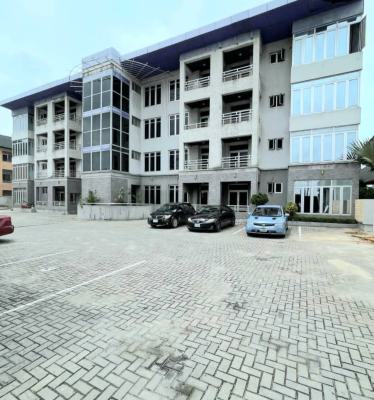 Spacious 3 Bedroom Apartment with Bq, Lekki Phase 1, Lekki, Lagos, Flat / Apartment for Rent