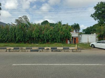 Prime 2,100sqm Land with Old Structure, Bank Road, Ikoyi, Lagos, Residential Land for Sale