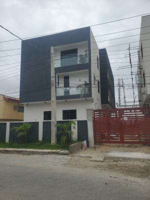 Gorgeous 5 Bedroom Terrace Duplex in a Secured Estate, Idado, Lekki, Lagos, Terraced Duplex for Sale