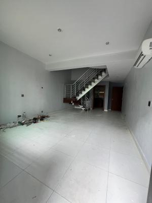 Two Bedroom Mansionette, Lekki Phase 1 Right Hand Side, Lekki, Lagos, Flat / Apartment for Rent