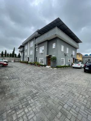 2 Bedroom with Open Rooftop, Off Admiralty Way, Lekki Phase 1, Lekki, Lagos, Flat / Apartment for Rent