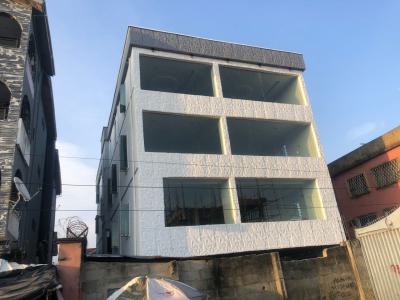 3 Bedrooms  Flat  Open Office Space, Anifowose Ikeja, Ikeja, Lagos, Office Space for Rent