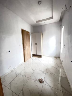 Tasteful Very Spacious Shared Apartment in a Serene Environment, with, Orchid Road, Before Orchid Roundabout, Lekki, Lagos, Flat / Apartment for Rent