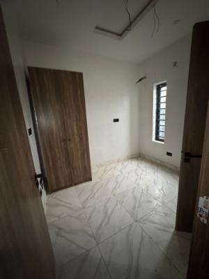Big Room Downstairs in a Brand New Shared Duplex, Vinjoe Court, Ocean Harbor Estate, Lekki Phase 2, Lekki, Lagos, Self Contain (single Rooms) for Rent