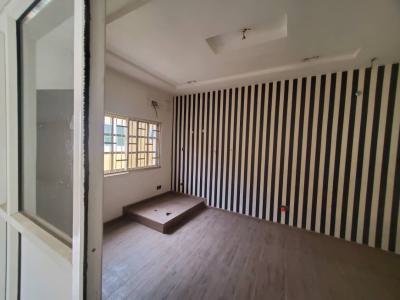 Luxury 2 Bedroom Commercial Property, Lekki Phase 1, Lekki, Lagos, Shop for Rent