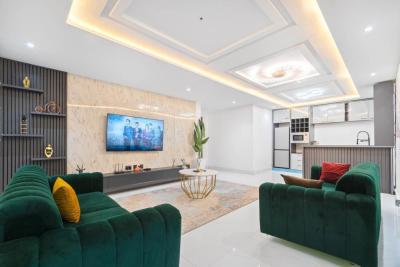 Spacious 2 Bedroom Apartment, Phase 1, Lekki, Lagos, Flat / Apartment Short Let