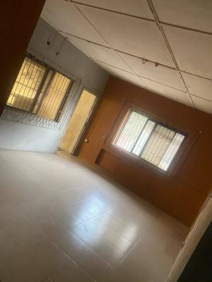 a Spacious 3bedroom, Kilo, Surulere, Lagos, Flat / Apartment for Rent