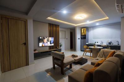 Luxury 1 Bedroom Apartment with Swimming Pool and Gym, Awolowo Road, Ikoyi, Lagos, Flat / Apartment Short Let