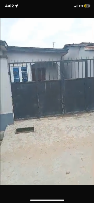 a Clean and Solid 3-bedroom Bungalow with an Extra Room at The Back., Off Ishaga Road, Surulere, Lagos, Surulere, Lagos, Detached Bungalow for Sale