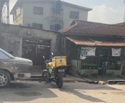a Bungalow on a Full Plot of Land.l, Church Str. Off Bajulaiye Rd. Folagoro Shomolu, Shomolu, Lagos, Detached Bungalow for Sale