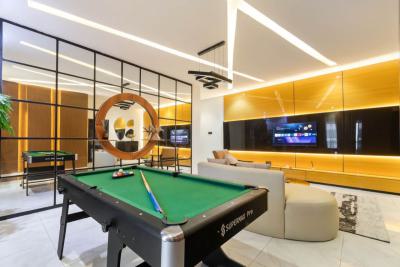 Luxury & Cozy 2bedroom Apartment with Pool, Balcony & Snooker, Lekki Phase1, Lagos, Lekki Phase 1, Lekki, Lagos, Flat / Apartment Short Let