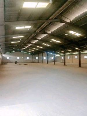 2305sqm Size Warehouses with Residential Flats and Offices for Staff W, Ikotun Egbe, Alimosho, Lagos, Warehouse for Rent