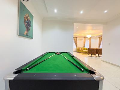 Luxurious 2 Bedroom with Ps5 and Snooker, Super Fast Unlimited Wifi Available, Lekki Phase 1, Lekki, Lagos, Flat / Apartment Short Let