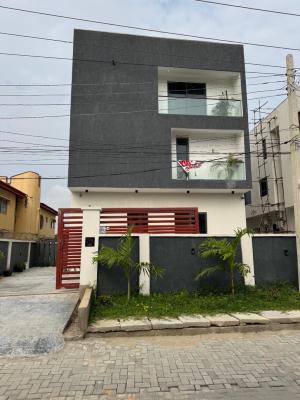 Spacious 5  Bedroom Semi-detached Duplex in a Secured Location, Idado, Lekki, Lagos, Semi-detached Duplex for Sale