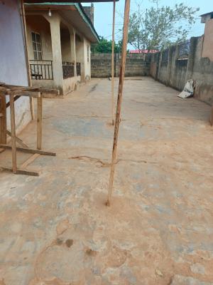Selling Point Property, Along The Road, Magboro, Ogun, Restaurant / Bar for Sale