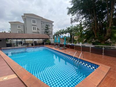 Well Renovated 3 Bedroom Block of Flat with Swimming Pool and Elevator, Maitama Abuja Diplomatic Zone, Maitama District, Abuja, House for Rent