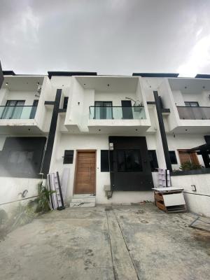 Single Room Update Sharing Upstairs Kitchen, Orchid Road, Lekki, Lagos, Flat / Apartment for Rent
