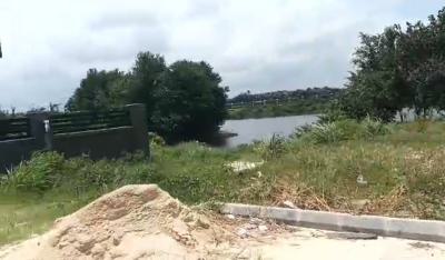 a Distress Waterfront 600 Square Meters, Lakowe Lake Golf Estate, Lakowe, Ibeju Lekki, Lagos, Residential Land for Sale