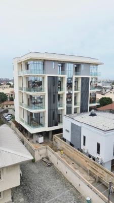 3 Bedroom Apartment with Gym Swimming Pool and Elevator, Lekki Phase 1, Lekki, Lagos, Block of Flats for Sale