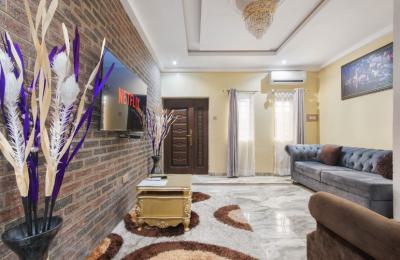 2 Bedrooms Serviced Apartment, Oregun, Ikeja, Lagos, Flat / Apartment Short Let