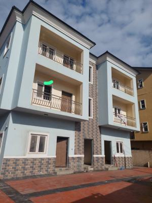 Nice 4 Bedroom Flat, Jakande, Jakande, Lekki, Lagos, Flat / Apartment for Rent