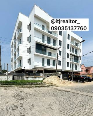 Lovely 2 Bedroom Apartment with Bq, Lekki Phase 1, Lekki Phase 1, Lekki, Lagos, Block of Flats for Sale
