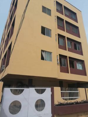 Block of Flat, Onipanu, Shomolu, Lagos, Block of Flats for Sale