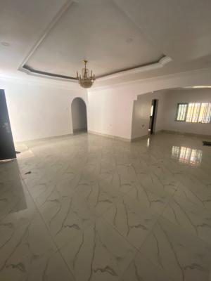 2 Bedroom Apartment Available in a Secured Call to Enter Estate, Bera Estate, Chevron, Lekki, Lagos, Flat / Apartment for Rent
